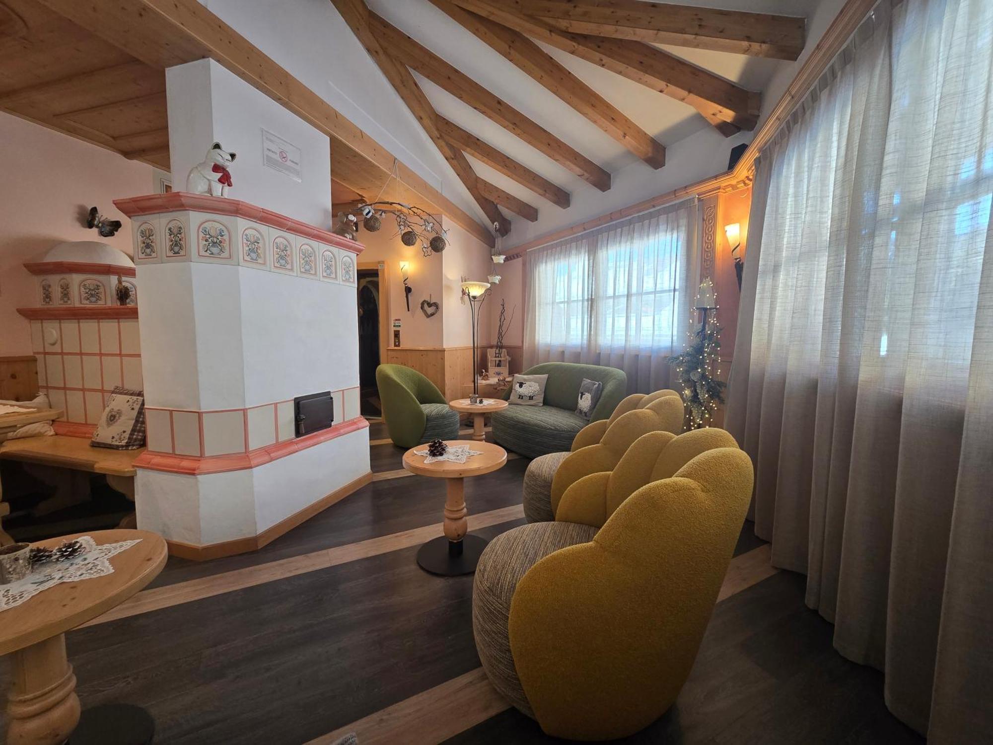 Hotel Azola Canazei Exteriér fotografie