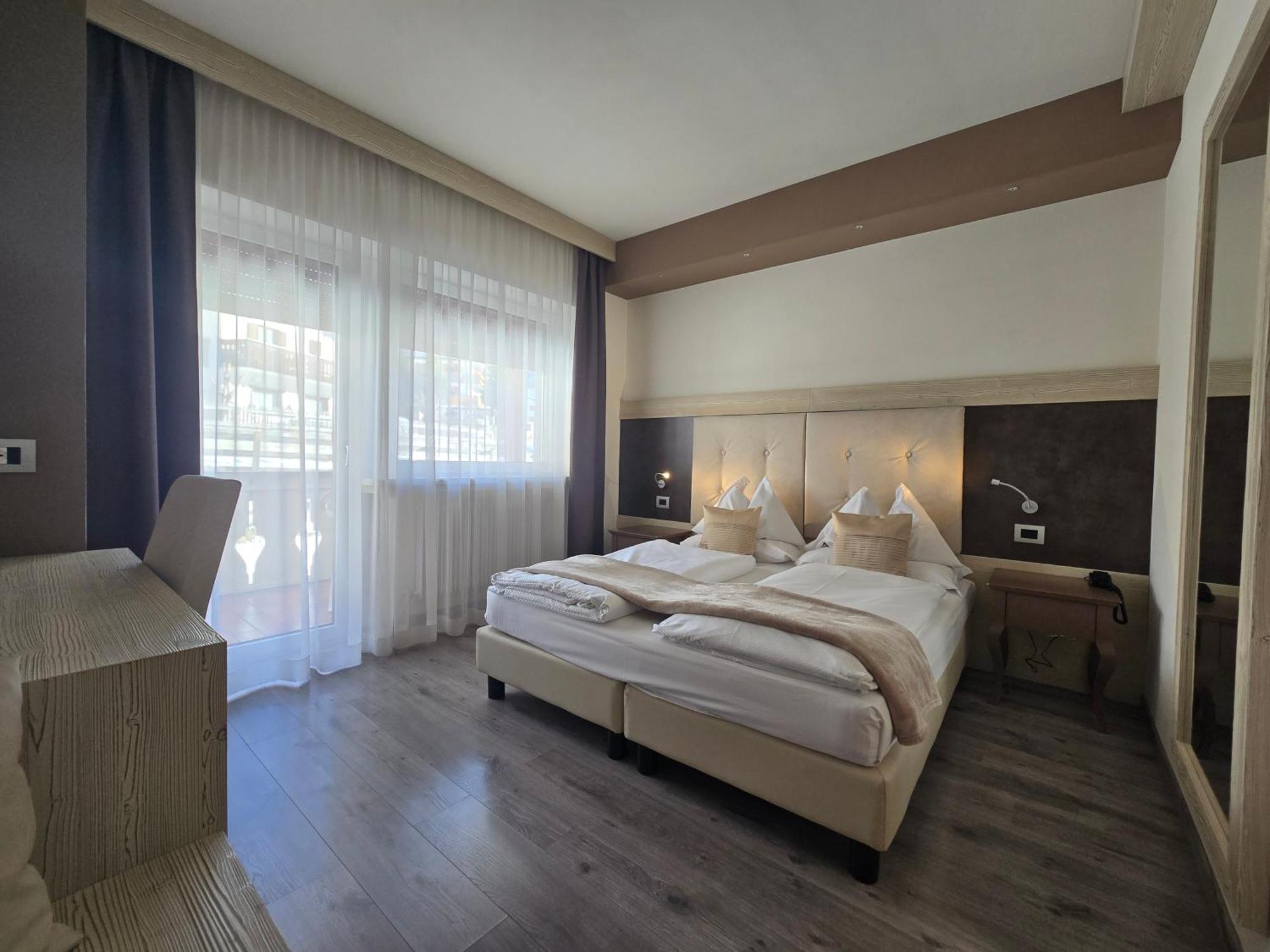 Hotel Azola Canazei Exteriér fotografie